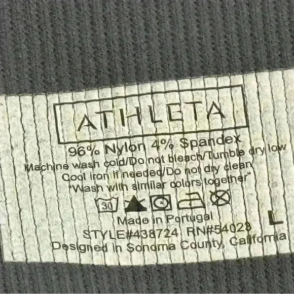 Women’s Athleta Gray Capri Leggings With Dot Mesh Bottom- Size Large - Picture 5 of 5